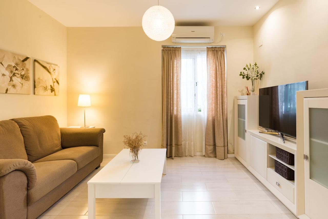 Alferez I By Ele Apartments Malaga Exterior photo